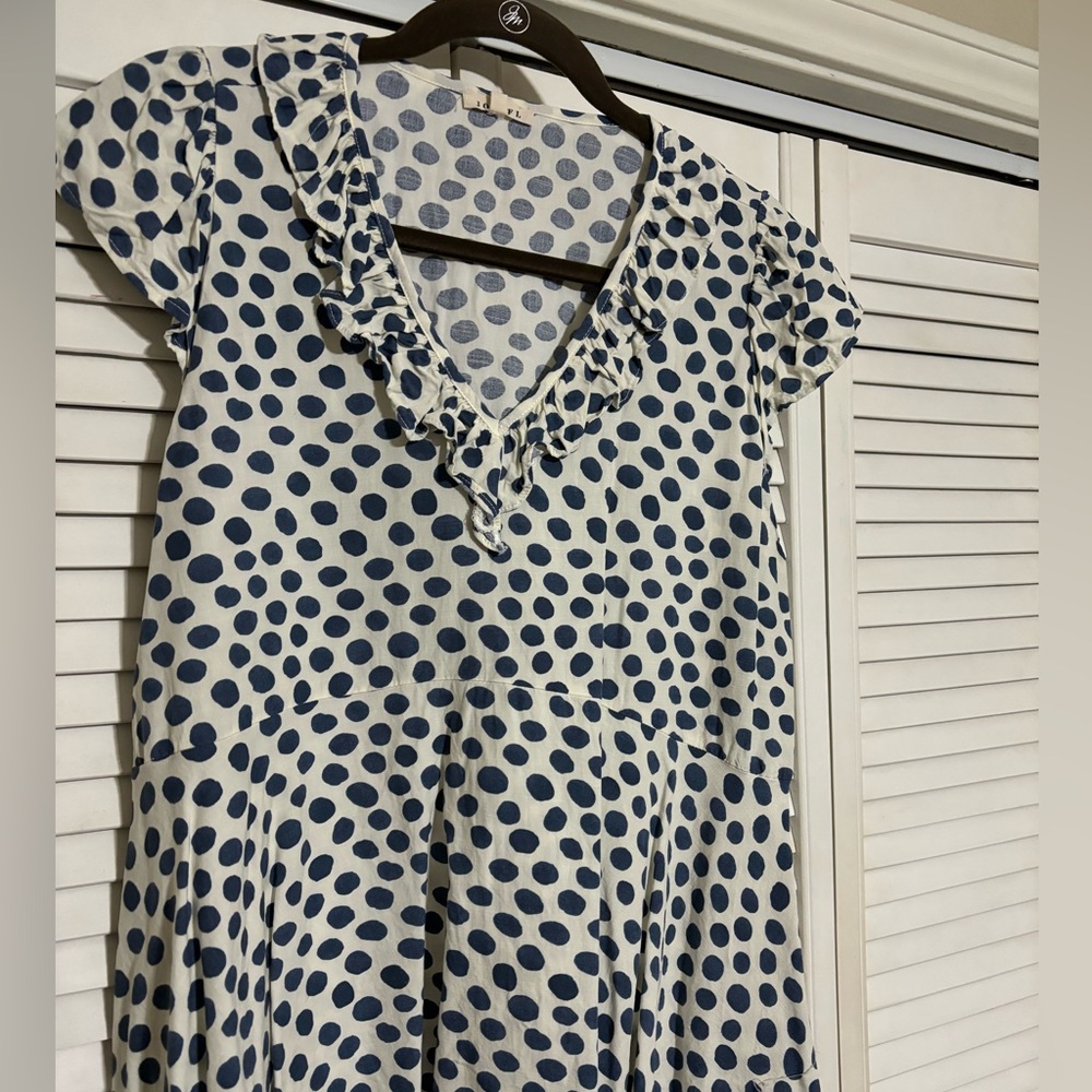 Cute summer top size Large